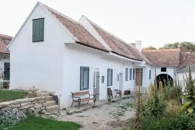 Image de theFritsch-Weinbauernhaus in the countryside