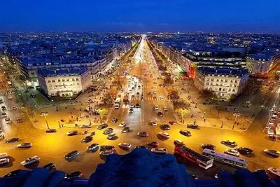 Image de The Golden Triangle, the Height of Luxury in Paris
