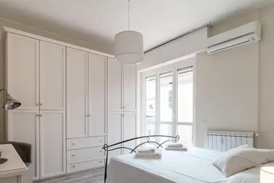 Image de Amazing suite with private parking in Como
