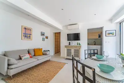 Nathaniel - Appt avec terrasse à 5 min de la plage