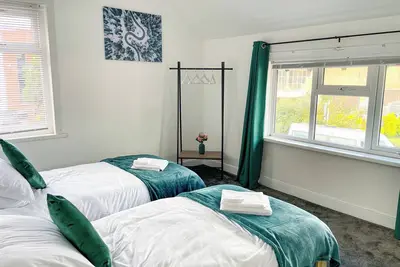 Image de Perfect for Contractors & Families! 7 Beds Free Parking