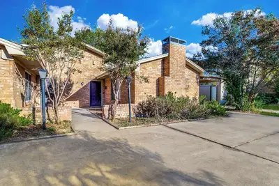 Image de Cozy 2-Bed, 2 Bath Home