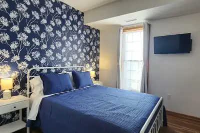 Image de Cute apartment with view of Lake Michigan located downtown Port Washington, Wi.