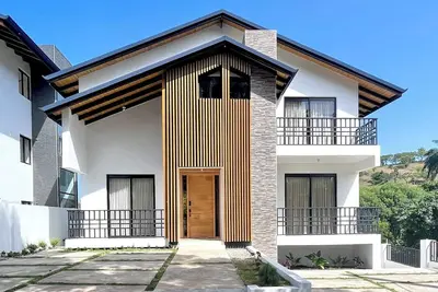 Image de 6 Br \/ 7 Ba campo retreat with private swimming pool in Campo Verde Sajoma, Dr.