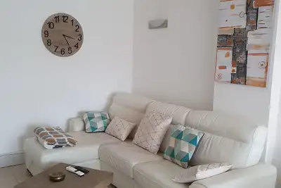 Image de Appartement T2 Plein Centre Ville 5min à Pieds de la Plage et des Commerces