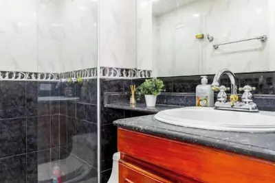 Image de Beautiful and comfortable apartment.
