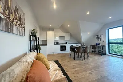 Image de Stylish & Spacious Apartment