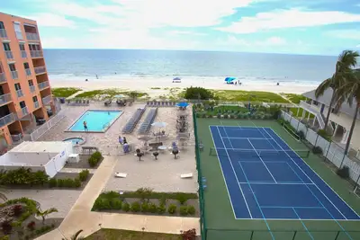 Image de Rc 103 Gulf-front condo with pool, hot tub, pickleball and private beach!