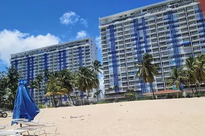 Image de Marbella del Oeste Isla Verde\nCondo/17th floor/king bed/bay views/Parking fee