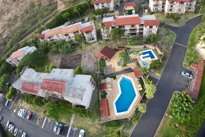 Image de Oahu Resort Getaway, Beach Close, Guard Gated, Pools, Spas, Tennis, Pickle Ball!