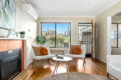Image de Spacious 3br Home; Near City & Beach; Free Parking