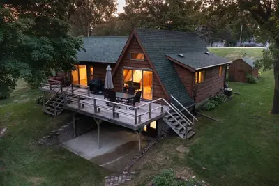 Image de Heilberger Hus [Ottertail Co. A-frame] \nThe perfect relaxing Lake Cabin
