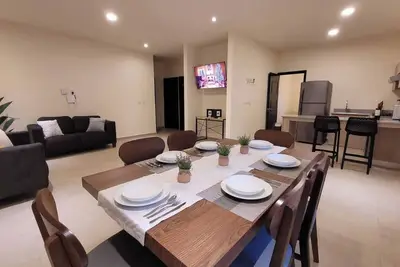 Image de Appartement luxueux et spacieux à PdC à 3 km de la plage