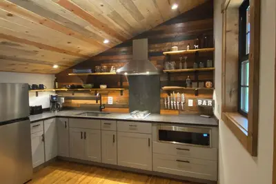 Image de Drake's Hideaway @Aspen Hollow: Luxury Tiny Cabin near Glacier National Park