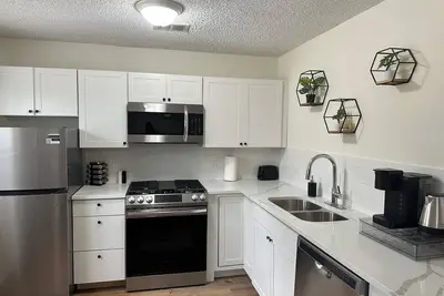 Image de Cozy Retreat Close to Everything