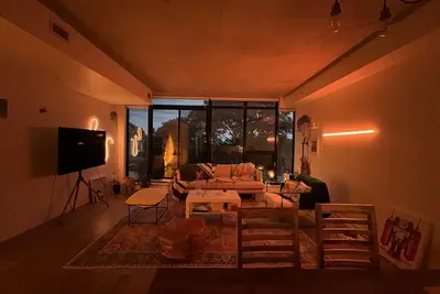 Image de Stylish Downtown 1 Br with a Stunning View | Close to Everything