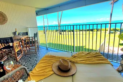 Image de Beach Front Condo w\/ Beautiful Sunrises on Private Sandy Beach + Turtles + Perfect Snorkel Spot