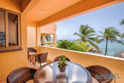 Image de Couples retreat in this lovely 1 bedroom beachfront condo on Half Moon Bay!