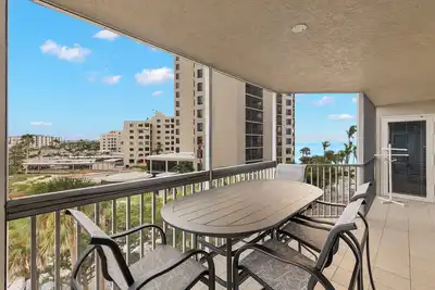 Image de Gullwing 401 | Balcony Dining, Bar, Resort Pool + Beach Access