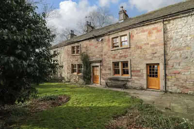 Bay Horse Farm, family friendly, character holiday cottage in Skipton