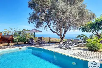Image de Villa Cadentia*** – 3 chambres avec piscine et vue mer – Saint-Gilles-les-Hauts
