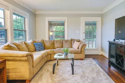 Image de Pet-Friendly Home w/ Yard, Near Downtown Royal Oak