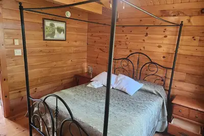 Image de Cottage #1 in a quiet nature setting. 10 minute drive from North Sydney.
