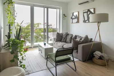 Image de Luxury Condo with Nyc skyline view