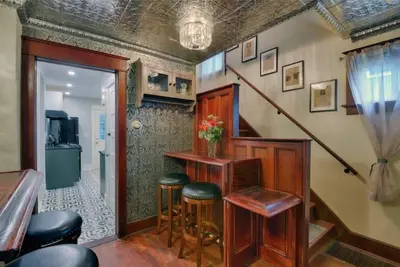 Image de Wheelchair accessible Roaring 20s House near University and all area hospitals