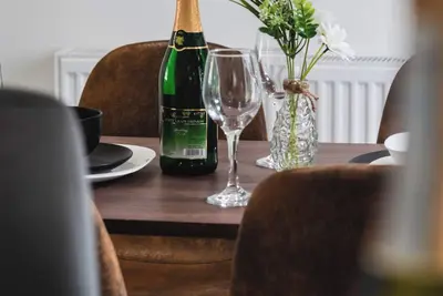 Image de Comfy Spacious Home Near Preston City Centre - Sleeps 7
