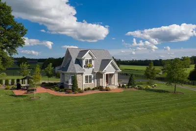 Image de Arcadia Farm Cottage - Luxury Bluegrass Retreat for 6 Near Kentucky Horse Park