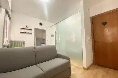 Image de One-room apartment Lcc2 - 50 m from the sea