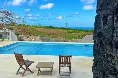 Image de Restored 2 Bedroom apartment in historic stone house