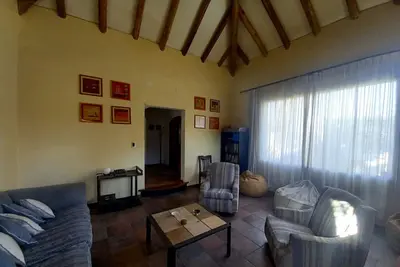 Image de Hermosa Casa Ubicada en Huerto del Sol, Chacras de Coria. Mendoza \/ 10 Personas