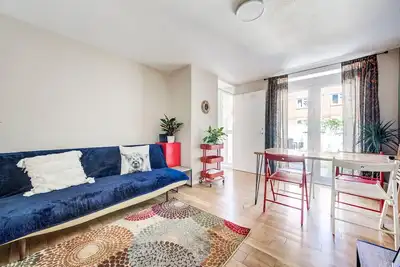 Image de GuestReady - Retraite urbaine moderne à Newington