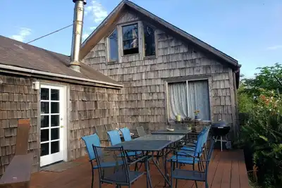 Image de Unique Redwood home built 1920 with hot tub & short walk to the Elk beach