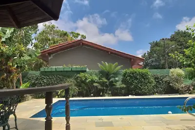 Image de Casa Grande e Confortável com Piscina, em Condomínio com Jardín e Churrasqueira