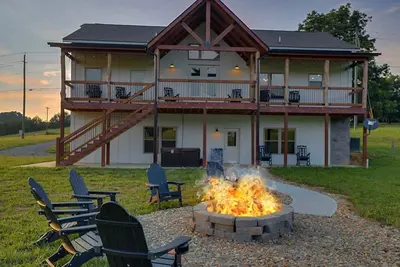 Image de Dandridge - Southern Hospitality - 4 Bedrooms - Sleeps 12