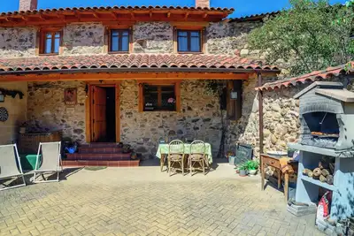 Image de Casa rural en la montaña de León. Entre Valles ****