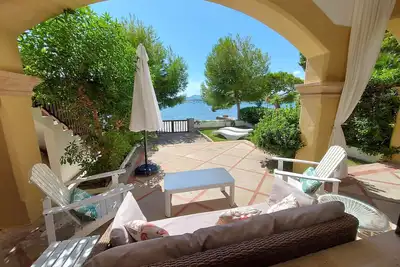 Image de Casa Faro Spacious Pine Walk Property, Covered Terrace, Sea Views. wifi & Air Con