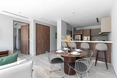 Image de 3br Rooftop & Pool in Cardinal