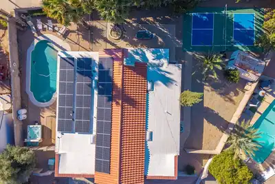 Image de Pickleball Sport Court, Pool, Hot Tub & Pool Table