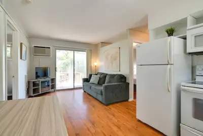 Image de Kimberling City Cabin w/ Schooner Creek Access!