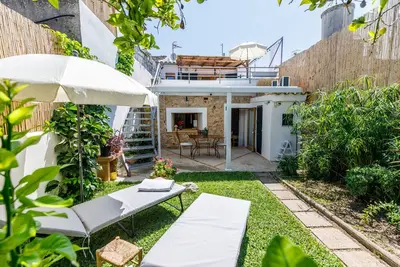 Image de Charming 2-bedroom townhouse in Campanet with garden