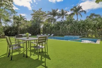 Image de North Miami Newly renovated Gem!