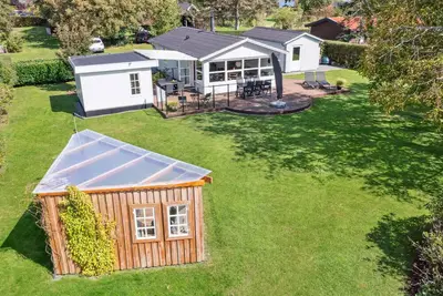 Image de Belle maison à Karrebæksminde avec WiFi