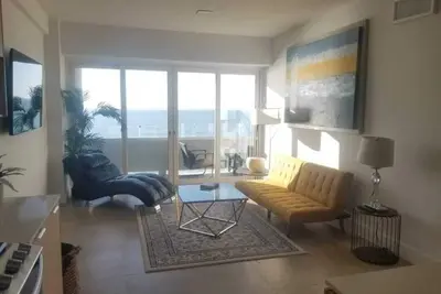 Image de New apartment with amazing view, front sea with access to the beach.