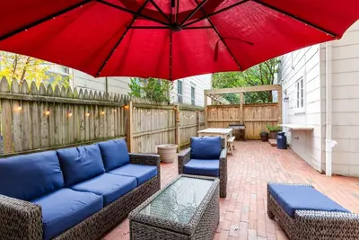 Image de Steps to Usna with Large Private Patio & Free Off-Site Parking