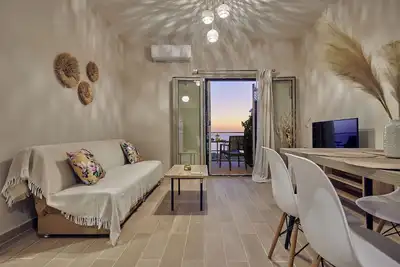 Image de Appartement \"Pelagaki Sunrise 1 Bedroom\" avec terrasse partagée, Wi-Fi et climatisation