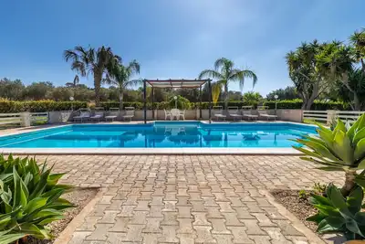 Image de Villa 'Santa Croce' avec piscine privée, Wi-Fi et climatisation